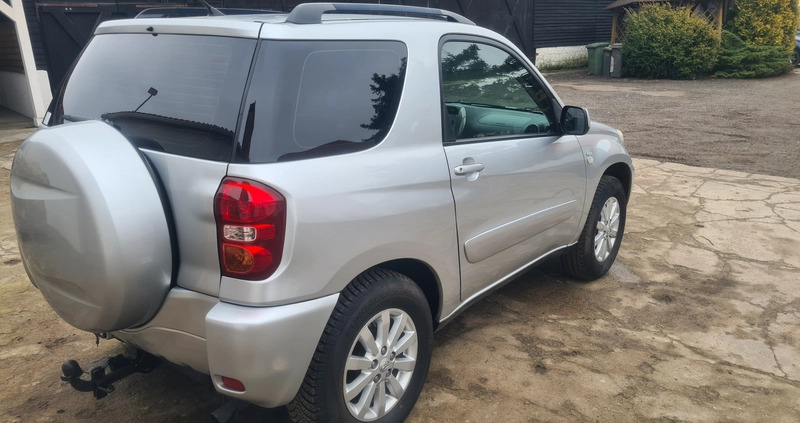 Toyota RAV4 cena 26900 przebieg: 219000, rok produkcji 2004 z Kłecko małe 191